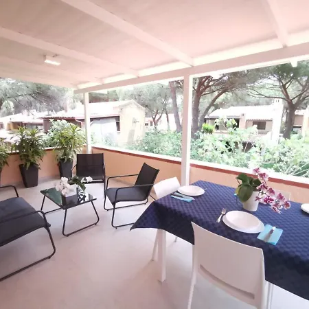 Due Passi Dal Mare *