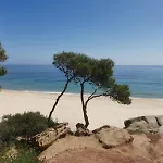 Due Passi Dal Mare *